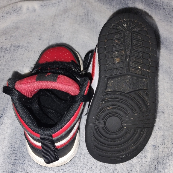 Toddler Sneakers - Picture 4 of 4